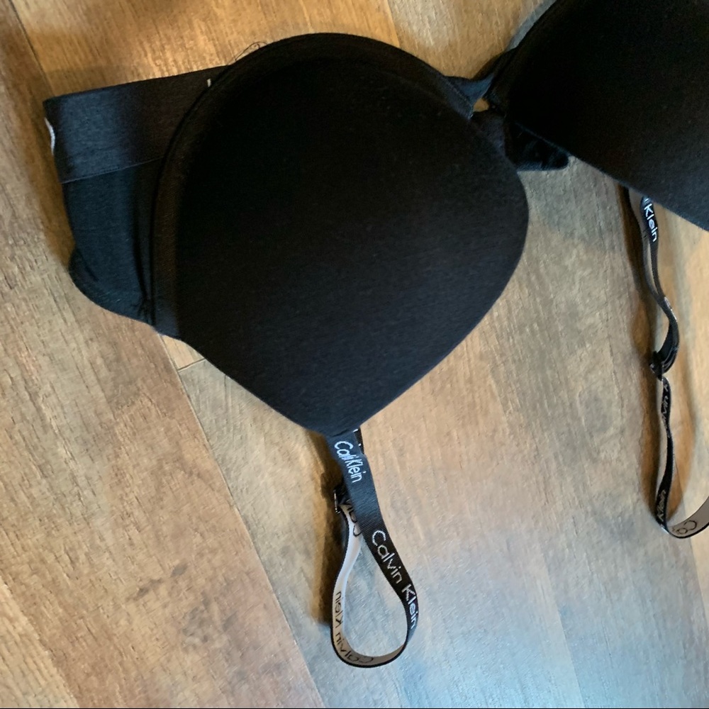 Calvin Klein banded logo push up bra - Picture 3 of 8